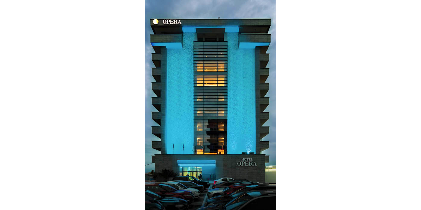 Hotel - Opera - Mamaia 1 copy